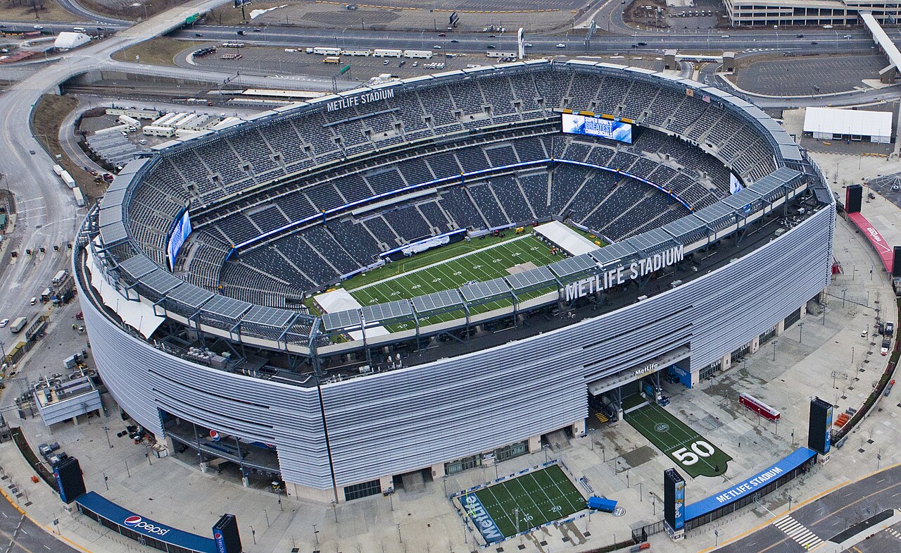MetLife Stadium at game day